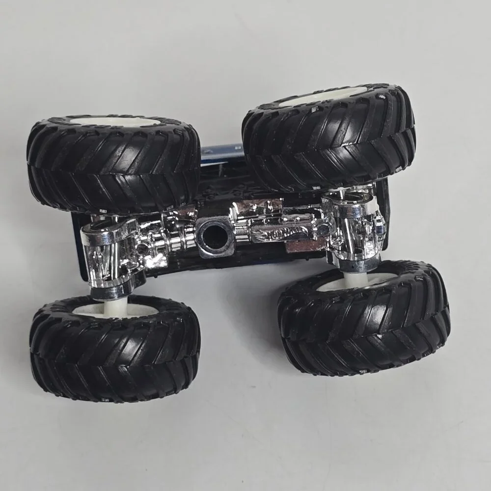 Hot Wheels Bigfoot Firestone Blue Monster‎ Jam Truck 1:64 Diecast Loose